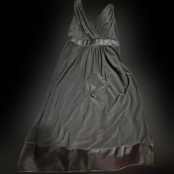 Women's 14 Sleeveless Dress - Picture 1 of 6